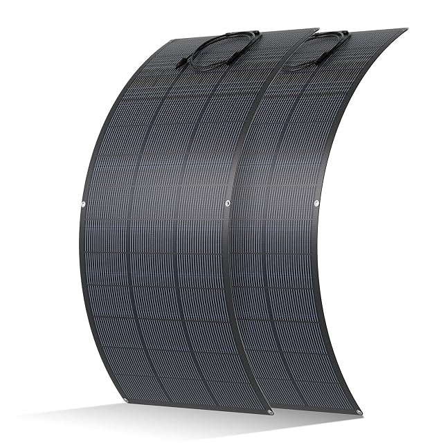 Panneaux solaires souples ECO-WORTHY de 200 W tout noirs sur une surface courbe